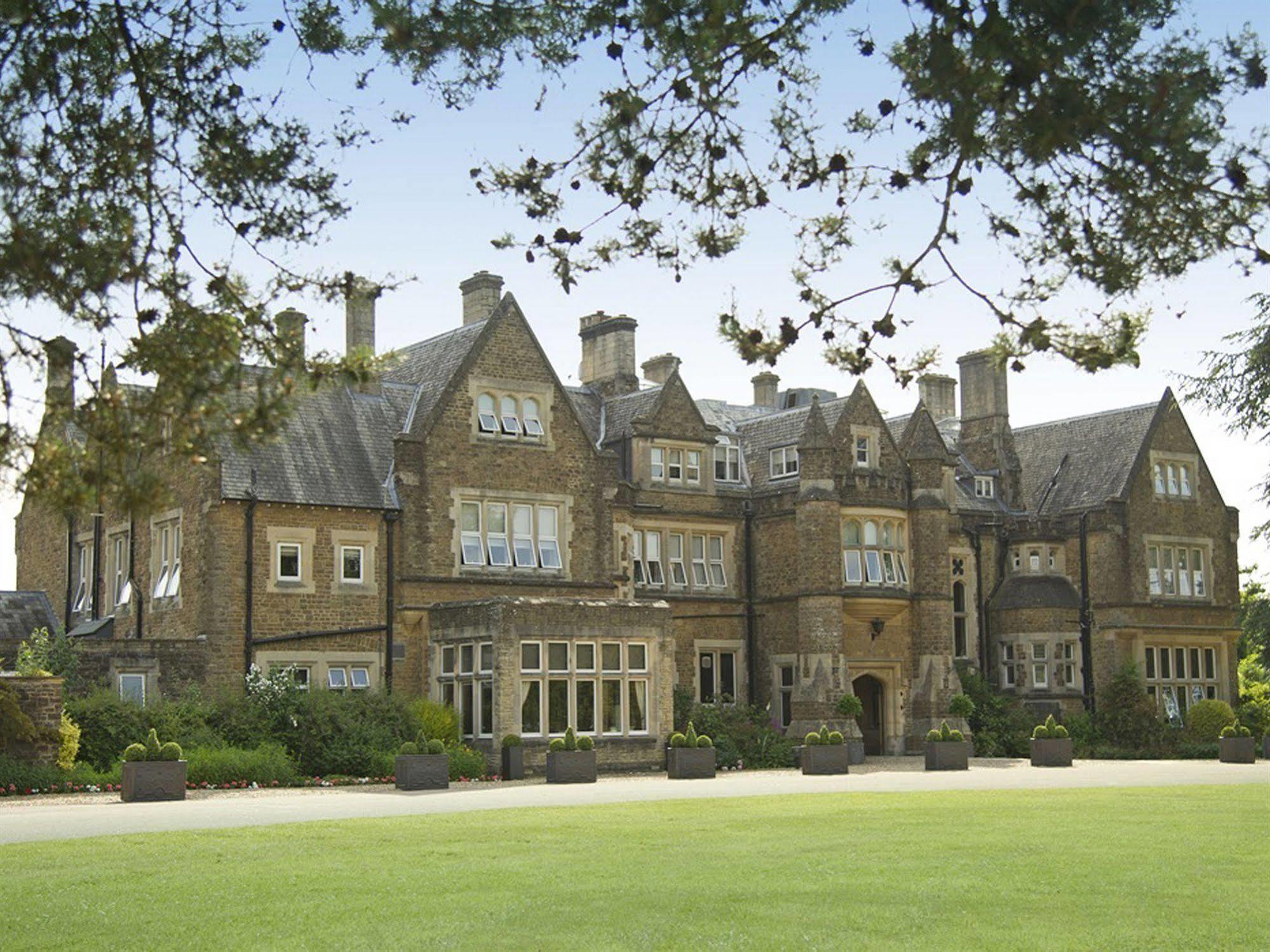 Отель Hartsfield Manor Доркинг Экстерьер фото