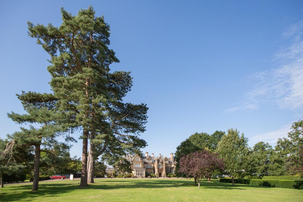 Отель Hartsfield Manor Доркинг Экстерьер фото